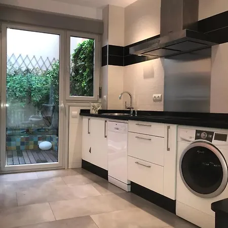 En El Casco Histórico, Frente A La Colegiata De San Isidoro, Apartamento León